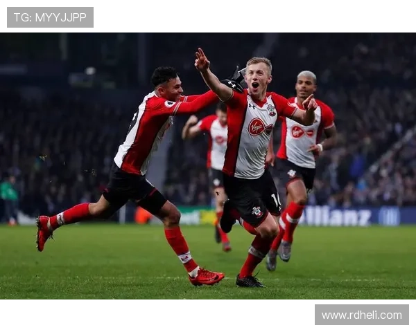 狼队连斩利物浦维拉，英超垫底逆袭惊人